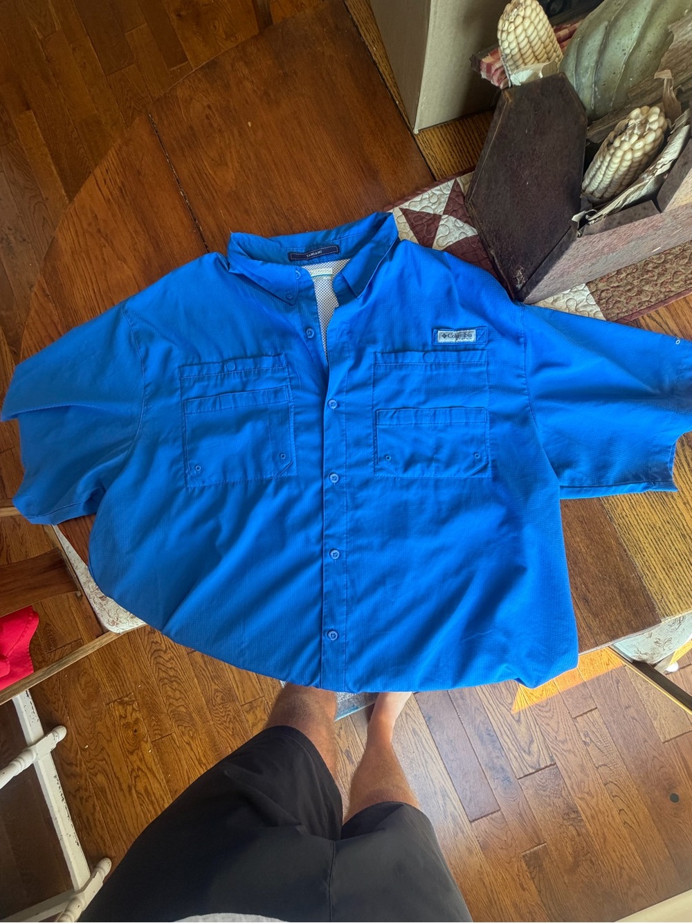 Columbia Men's Blue Short-Sleeve PFG Shirt